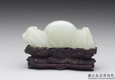 图片[2]-Jade brush stand of the sun rising over seas and mountains, Qing dynasty (1644-1911)-China Archive